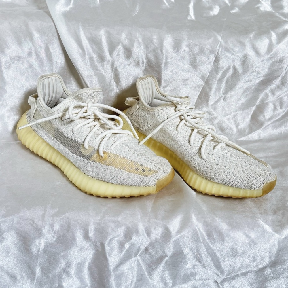 Adidas Yeezy Boost 350 V2 in Classic White
